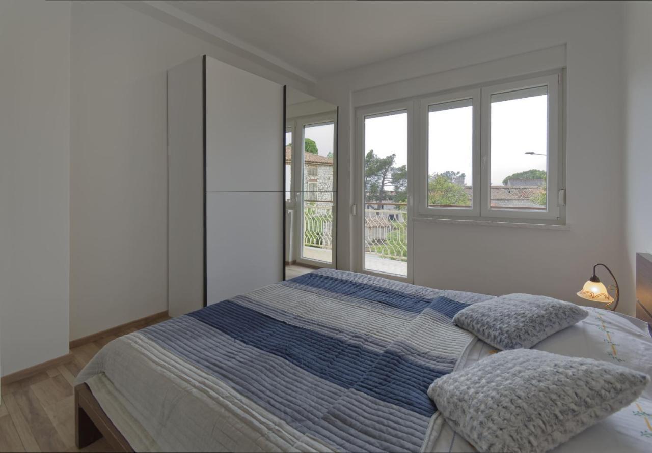 Apartment Patrik By Rent Istria أوماغ المظهر الخارجي الصورة